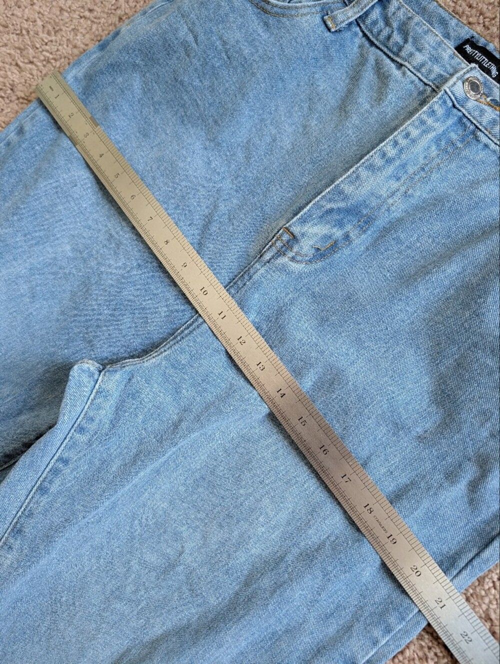 Prettylittlething Women Light Blue Distress Split Hem Straight Leg Jean Size 12 - Picture 10 of 12